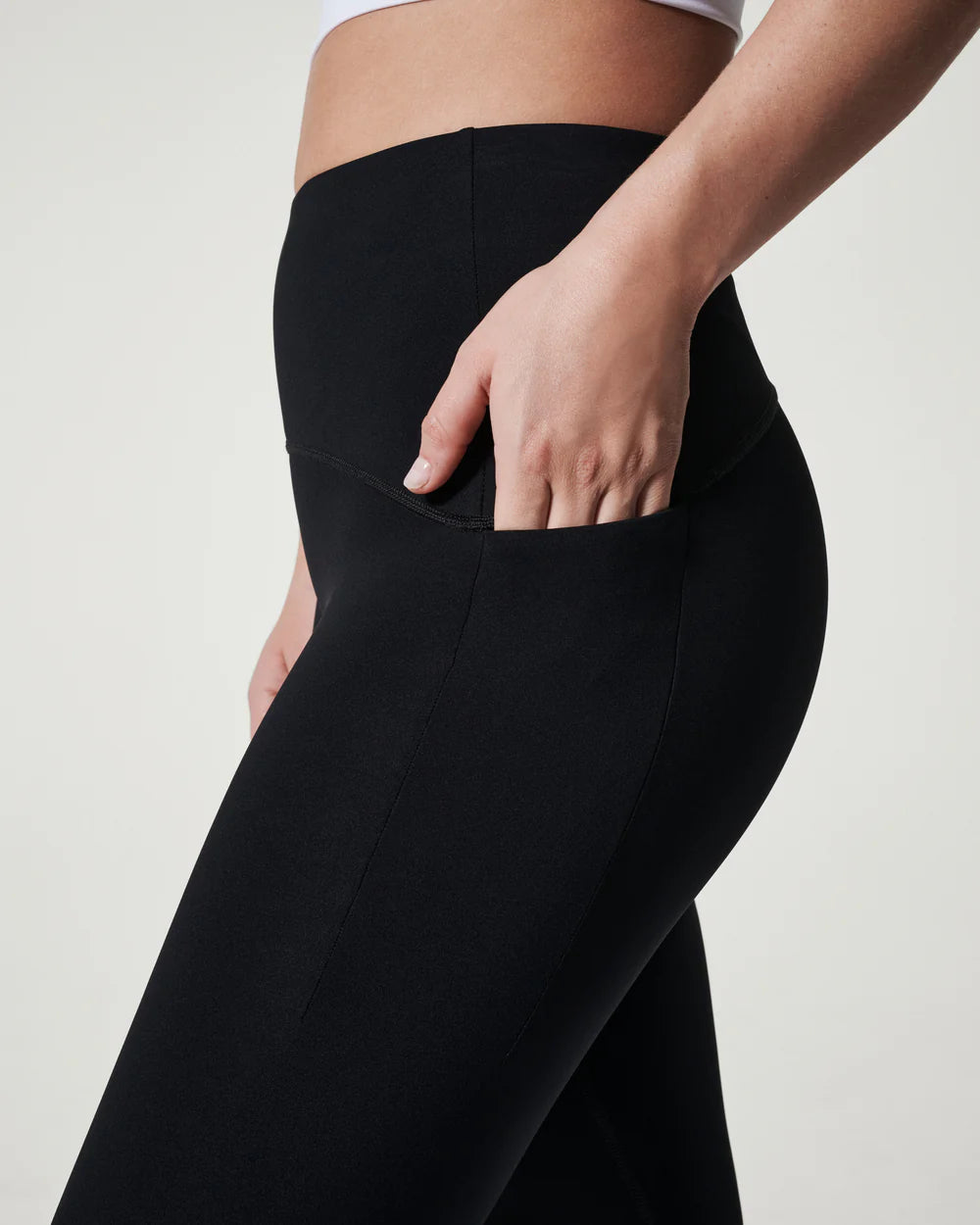 SPANX - Booty Boost Pocket 7/8 Leggings