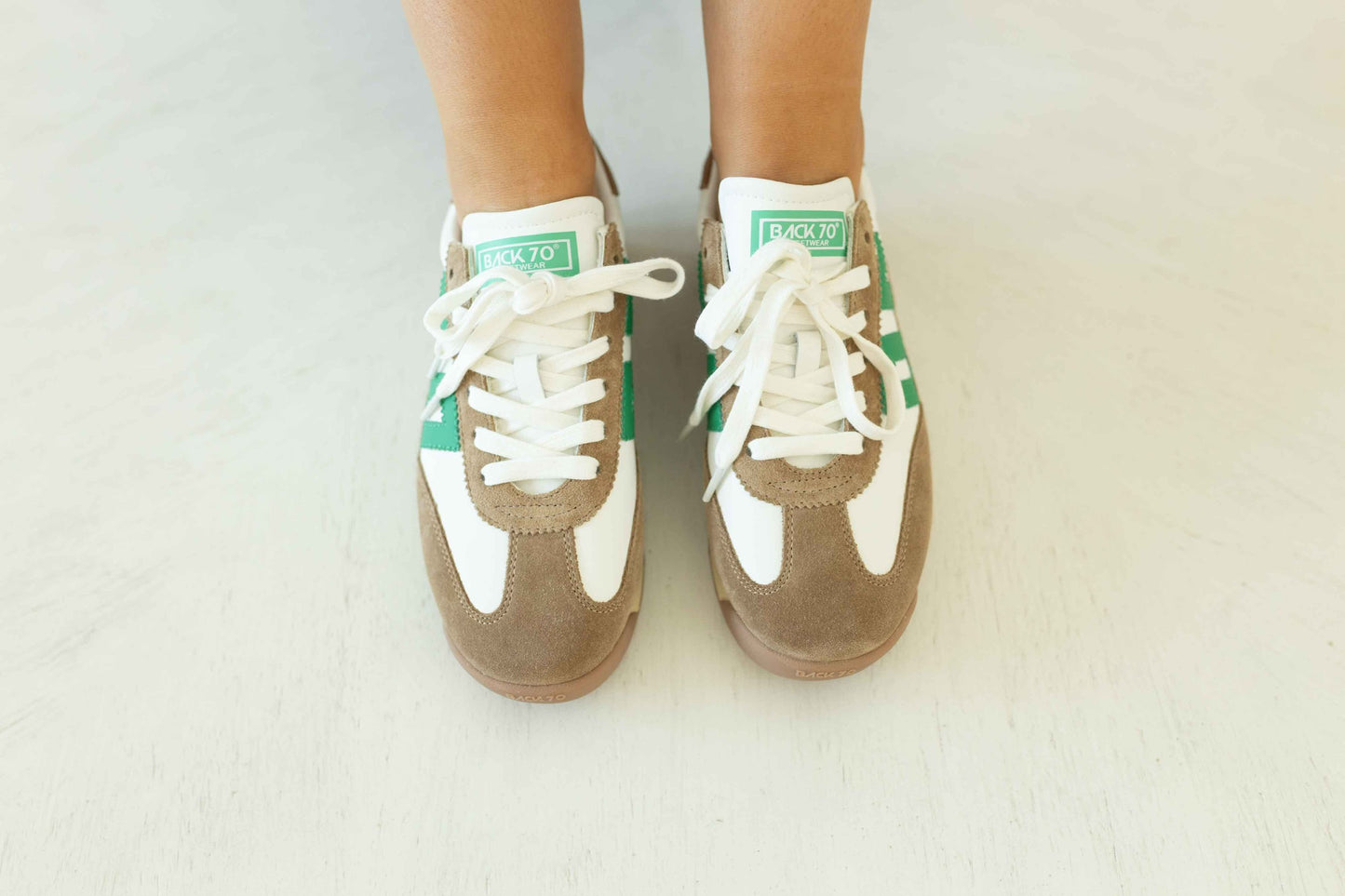 Back 70 - White Camel Green - Sneakers